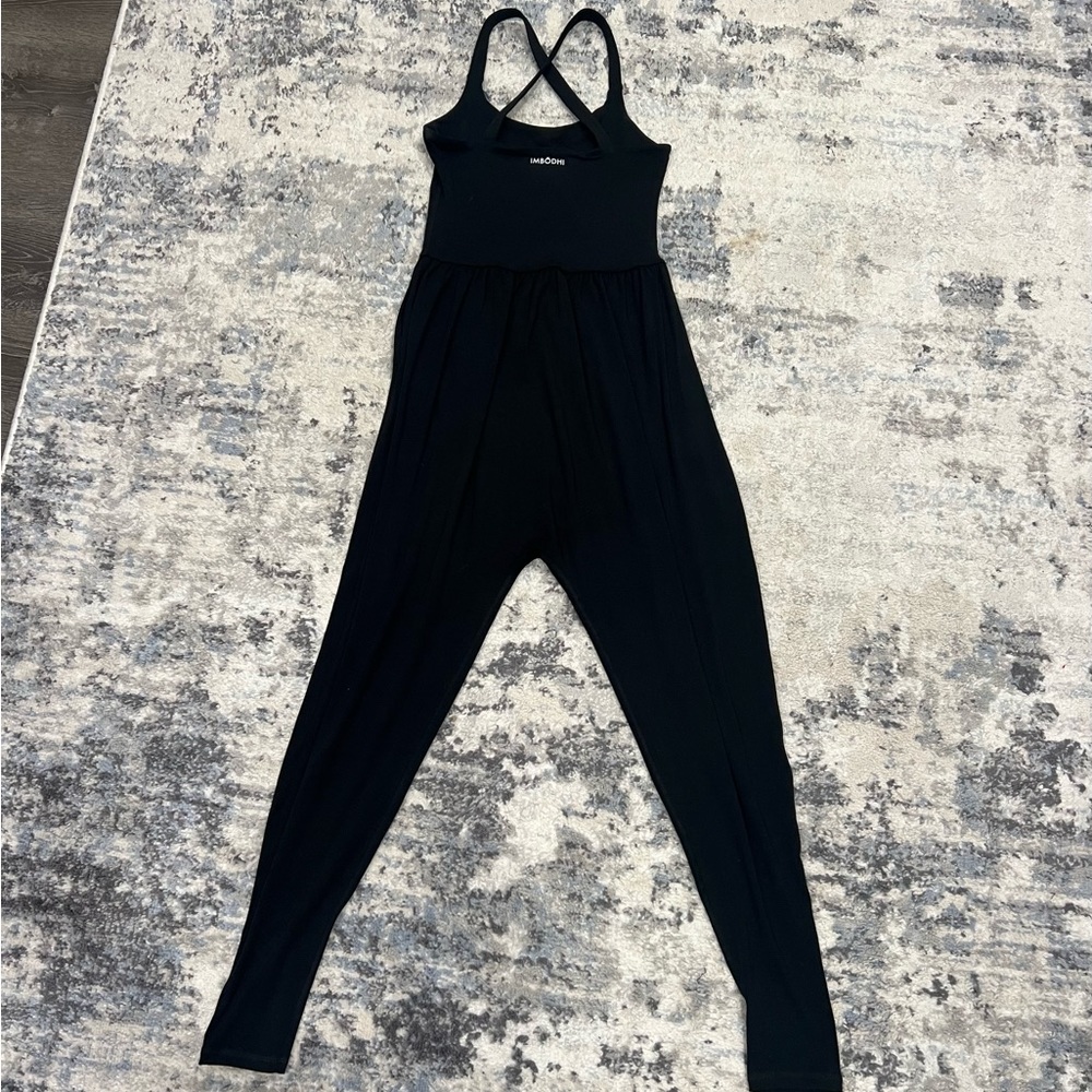 BŌDHI JUMPER, MIDNIGHT BLACK. Never worn. Size M